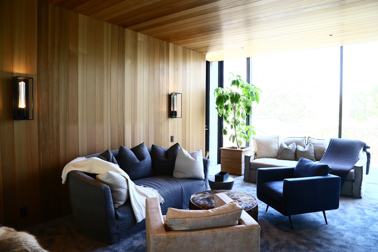 表参道9分 140 31 000 H Id 2640 青山骨董通り裏 キッチン付きラグジュアリーラウンジ By 安藤忠雄 ロケーションハンティング