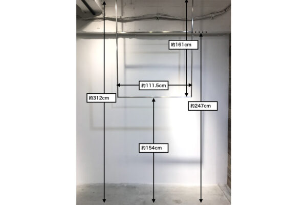 ハンガーラックID:1781 原宿にあるポップアップスペース、ハンガーラック