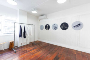 キャットストリート沿いで開催されたアパレル展示会場2F