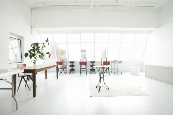 DSC_9513 iD : 29350 北青山にあるレンタルスタジオのメインフロア什器有り