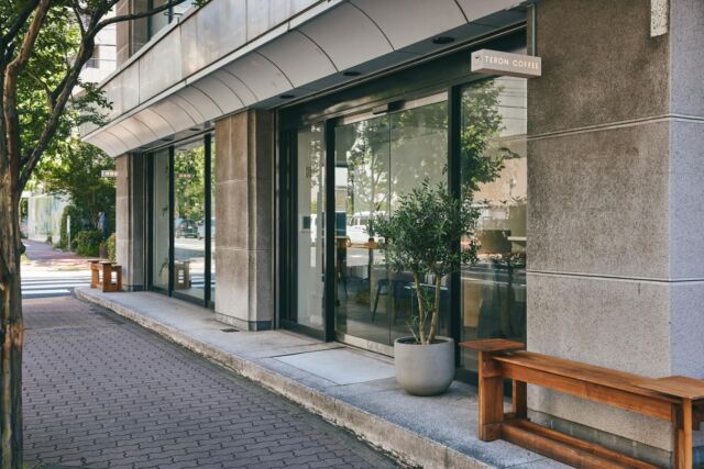 🎯ロケーションハンティング™️

◆新富 / 中央区◆
1階路面、ガラス張り。カフェ併設のイベントスペース。

東京都中央区、新富町駅から徒歩4分、八丁堀駅から徒歩5分。
1階路面のイベントスペースのご案内です。

ショーウィンドウのようなファサードと立地を活かし、ポップアップや展示会などにオススメのイベント会場です。

https://locationhunting.jp/46118

【📍新富町駅 4分 / ◻️64.05㎡ / ¥44,000/day / 🆔 : 46118】

📙【会場掲載募集中】
会場の掲載ご相談はこちら。掲載無料、上質な会場だけを扱う会場予約サービスです。
https://locationhunting.jp/join

📗【会場無料提案サービス】
会場お探しの方へ、即日会場提案。提案サービスご利用無料です。
https://locationhunting.jp/suggest

📘【展示会場・ポップアップ】
独自の視点で厳選された人気オススメ会場一覧ページです。
locationhunting.jp/3271