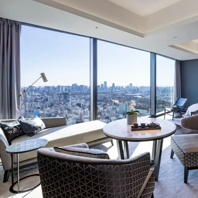 🎯ロケーションハンティング™️

◆歌舞伎町 / 新宿区◆
新宿の新しいランドマーク、東急歌舞伎町タワー最上部に位置するホテル。

新宿の高層複合施設、東急歌舞伎町タワーの最上部に位置する会場のご案内です。
質の高い環境が求められる動画撮影、写真撮影での利用におすすめの会場です。

https://locationhunting.jp/27983

【📍新宿駅6分 /🆔 : 27983】

📙【会場掲載募集中】
会場の掲載ご相談はこちら。掲載無料、上質な会場だけを扱う会場予約サービスです
https://locationhunting.jp/join

📗【会場無料提案サービス】
会場お探しの方へ、即日会場提案。提案サービスご利用無料です
https://locationhunting.jp/suggest

📘【撮影】
独自の視点で厳選された人気オススメ会場一覧ページです。
https://locationhunting.jp/category/types/photo_studio