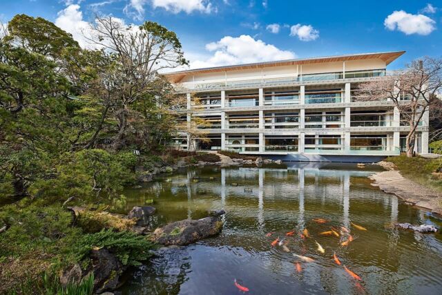 🎯ロケーションハンティング™️

◆神宮前 / 渋谷区◆
フルリニューアル実施済みの上質なイベントスペース
こちらは3階フロア

竹下通り沿いと原宿警察署の間に位置する抜群のロケーションにあるイベントスペースのご案内です
広さ174㎡、最大150名まで利用可能なキャパシティを持つスペースです
天井には屋久杉が使用されており、上質さとこだわりが感じられます

【📍原宿駅4分 / ◻️174㎡ / ¥968,000/day / 🆔: 27617】

https://locationhunting.jp/27617

📙【会場掲載募集中】
会場の掲載ご相談はこちら。掲載無料、上質な会場だけを扱う会場予約サービスです
https://locationhunting.jp/join

📗【会場無料提案サービス】
会場お探しの方へ、即日会場提案。提案サービスご利用無料です
https://locationhunting.jp/suggest

📘【イベント会場・パーティ】
独自の視点で厳選された人気オススメ会場一覧ページです。
https://locationhunting.jp/3330