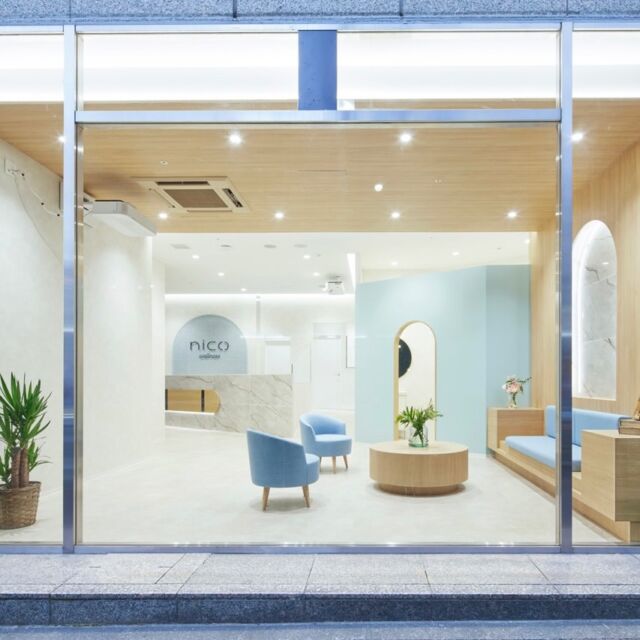 🎯ロケーションハンティング™️

◆恵比寿 / 広尾◆
外苑西通り沿いの1階路面に位置するガラス張りのデンタルクリニック。

外苑西通り沿いの1階路面に面したデンタルクリニックのご案内です。
ヘリンボーンフロアのセミナールームや大理石カウンターのレセプションエリアなど、上質でクリーンな撮影映えする会場です。 

【📍広尾駅 8分 / ◻️210㎡ / ¥250,000/day / 🆔：50951】

https://locationhunting.jp/50951

📙【会場掲載募集中】
会場の掲載ご相談はこちら。掲載無料、上質な会場だけを扱う会場予約サービスです。
https://locationhunting.jp/join

📘【1F 路面】のオススメ会場一覧 
独自の視点で厳選された人気オススメ会場一覧ページです。
https://locationhunting.jp/groundfloor

📗【会場無料提案サービス】
会場お探しの方へ、即日会場提案。提案サービスご利用無料です。
https://locationhunting.jp/suggest