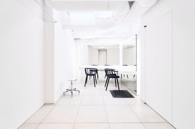 ◆赤坂 / 港区◆
港区赤坂4丁目。多用途での利用可能なスタジオ。

広告・ファッション・商品撮影・動画など撮影利用に加え、商品発表会、プロモーションイベント、アパレル・ブランドの展示会・ポップアップなど、招待制イベント会場としての利用にもオススメの会場です。

【赤坂駅 6分 / 155㎡ / ¥275,000/day / iD：54518】

https://locationhunting.jp/54518

📙【会場掲載募集中】
掲載無料。会場の掲載ご相談はこちらから。
https://locationhunting.jp/join

📘【撮影】
厳選した人気の会場一覧ページです。
https://locationhunting.jp/3330

📗【会場無料提案サービス】
理想の会場を無料で即日ご提案。
https://locationhunting.jp/suggest